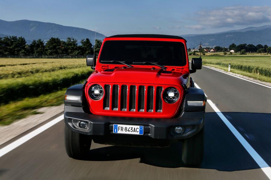  Jeep Wrangler Rubicon (JL) 2018 года  (EU) (фото 5 из 31)